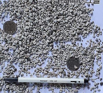 화이트화산석 10kg 3-5mm